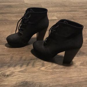 Black lace up platform ankle boots